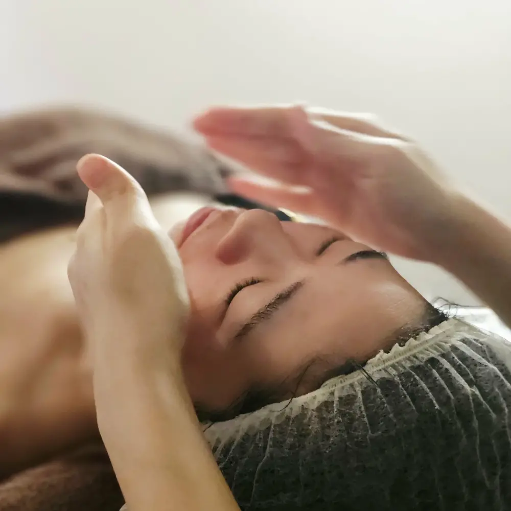 Facial treatment Smooth and lifting Facial treatment Smooth and lifting